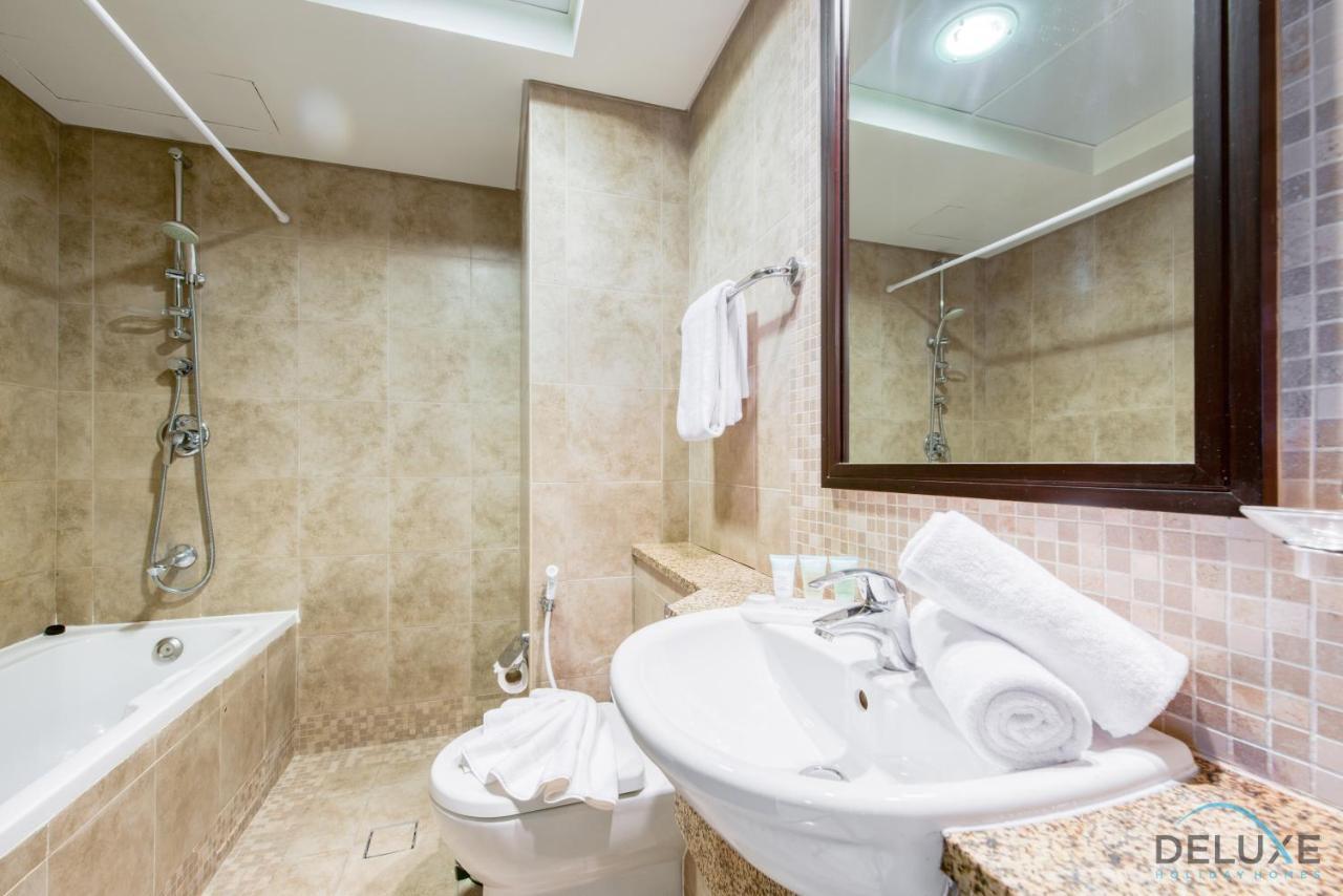Calm Studio At Sky Gardens Difc By Deluxe Holiday Homes Dubai Exterior photo